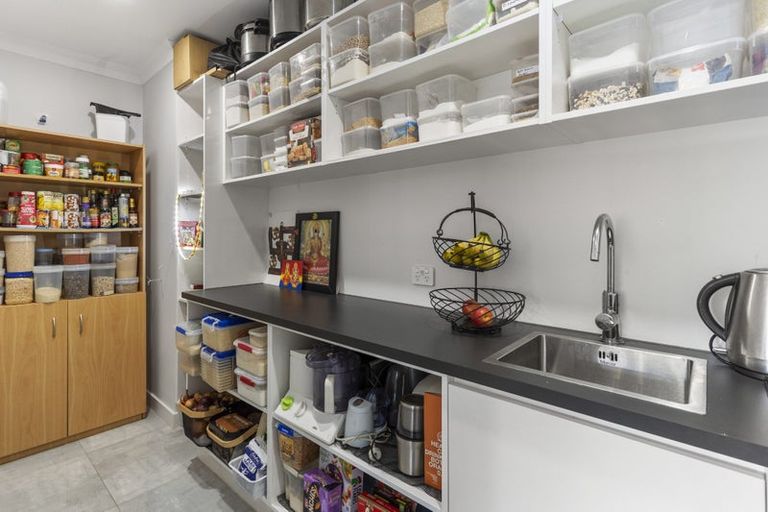 Photo of property in 52 Scott Road, Stanmore Bay, Whangaparaoa, 0932