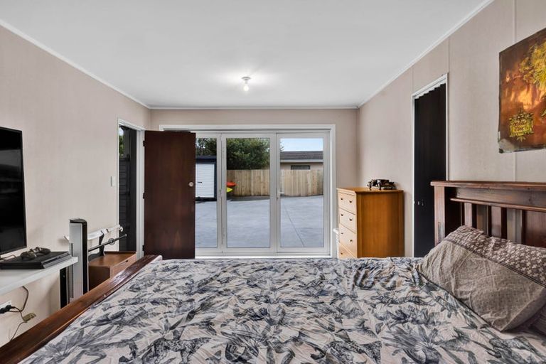 Photo of property in 11 Matai Place, Hawera, 4610