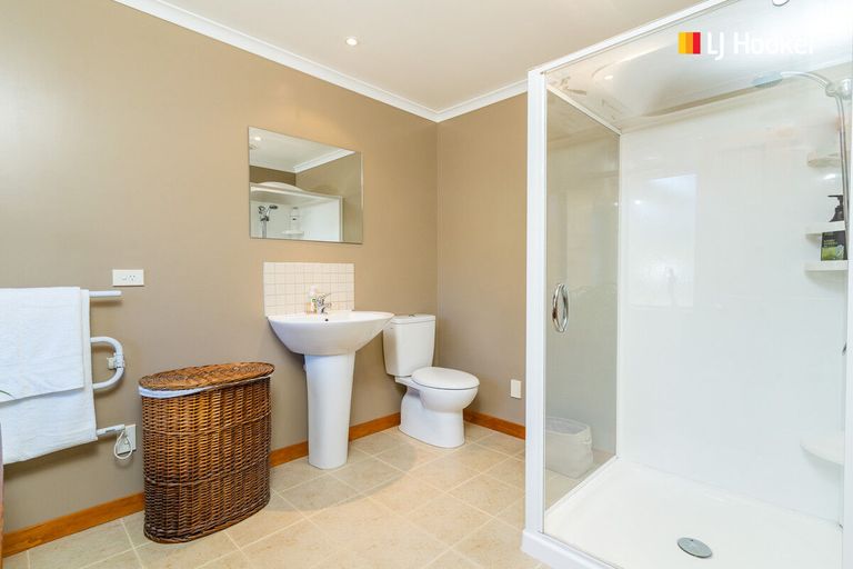 Photo of property in 41 Highgrove, Saint Clair, Dunedin, 9012