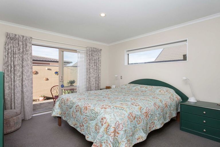Photo of property in 3 Reeves Road, Rangiora, 7400