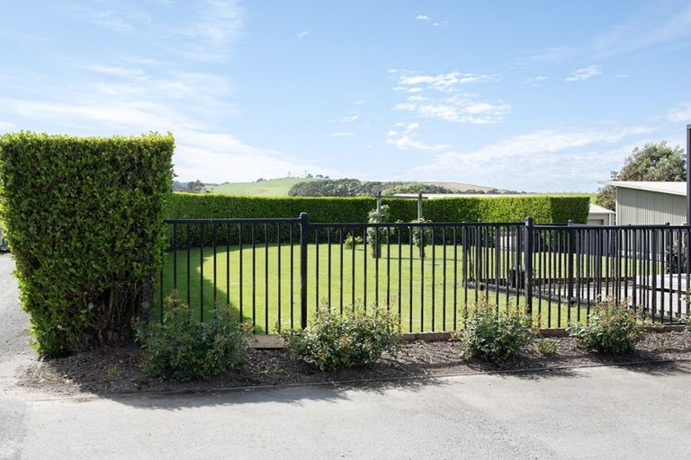 Photo of property in 141 Awamoa Road, Holmes Hill, Oamaru, 9401
