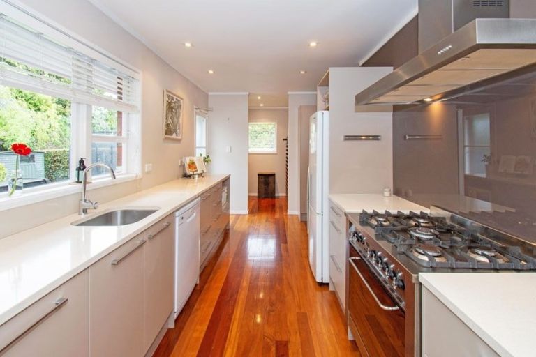 Photo of property in 34 Browns Avenue, Pakuranga, Auckland, 2010