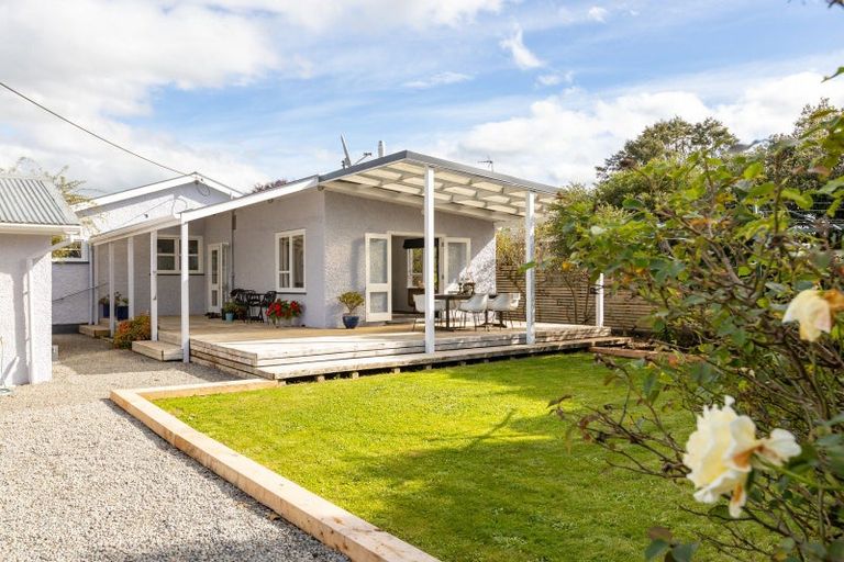 Photo of property in 14 Rexwood Street, Carterton, 5713