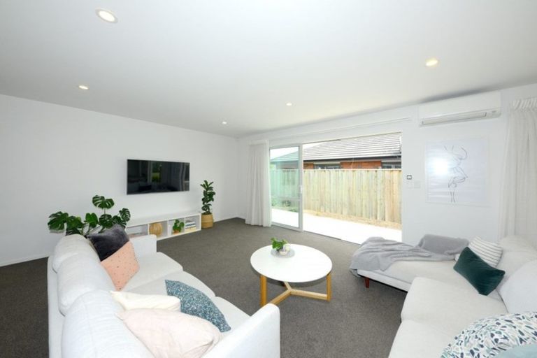 Photo of property in 50 Shillingford Boulevard, Rolleston, 7615