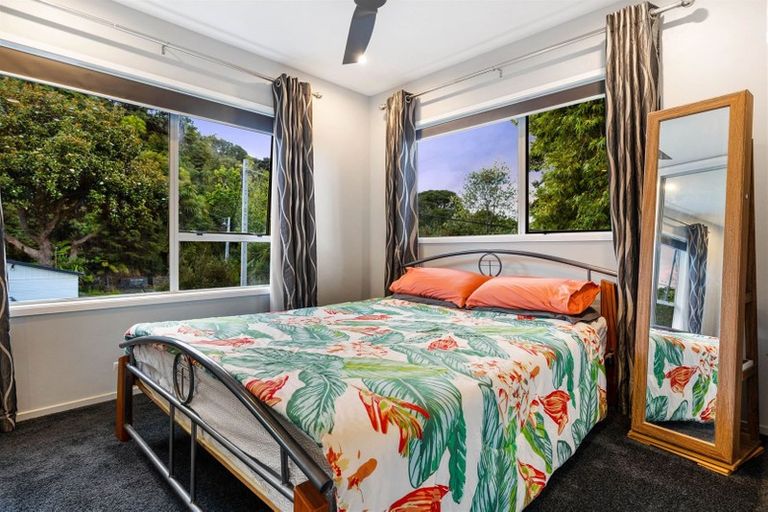 Photo of property in 9 Rangimarie Road, Swanson, Auckland, 0816