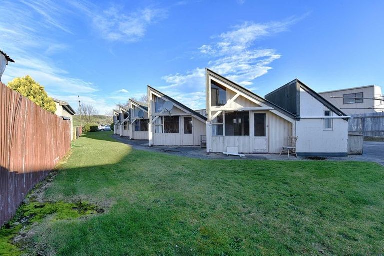 Photo of property in 1-5/7 Charlton Lane, Gore, 9710