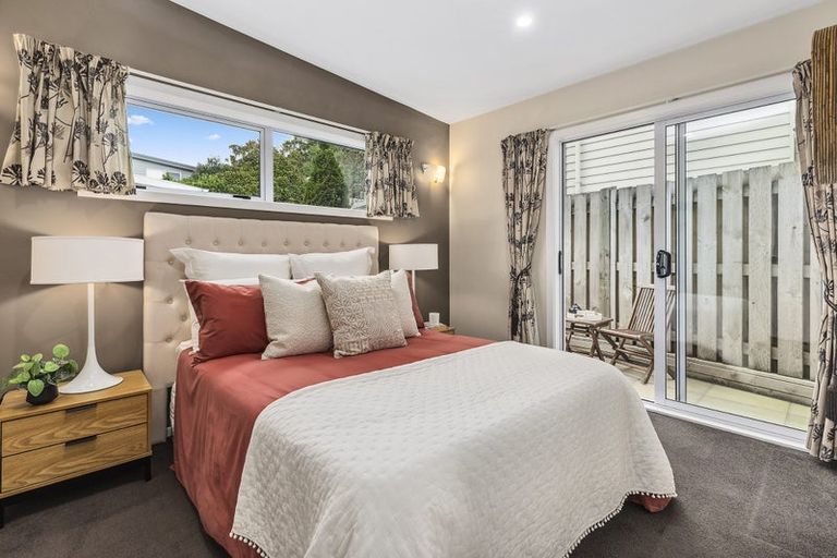 Photo of property in 16a Lincoln Avenue, Tawa, Wellington, 5028