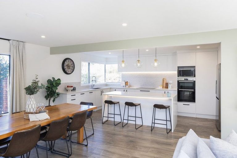 Photo of property in 54 Regency Crescent, Redwood, Christchurch, 8051