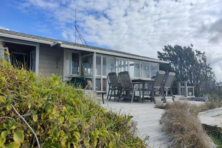 Photo of property in 349 Pukehina Parade, Pukehina, Te Puke, 3189