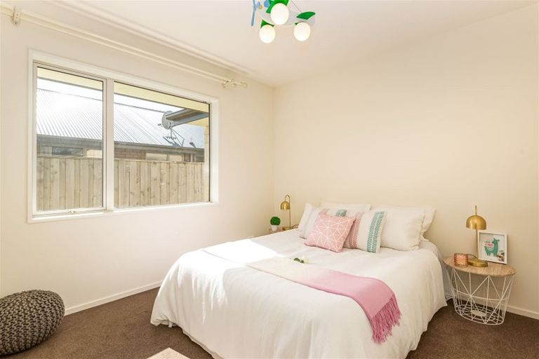 Photo of property in 32 Hakatere Road, Pegasus, 7612