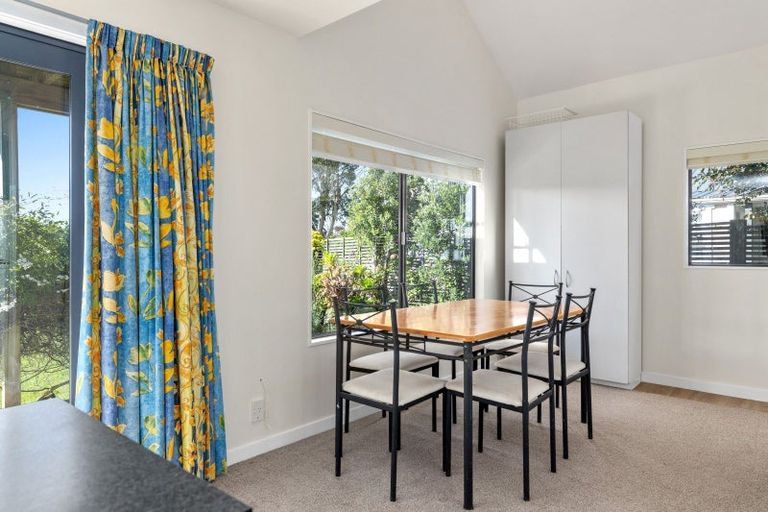 Photo of property in 22 Pinedale Crescent, Riversdale Beach, Masterton, 5872
