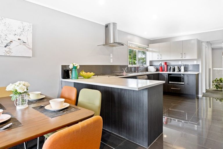 Photo of property in 4 Metcalfe Road, Ranui, Auckland, 0612