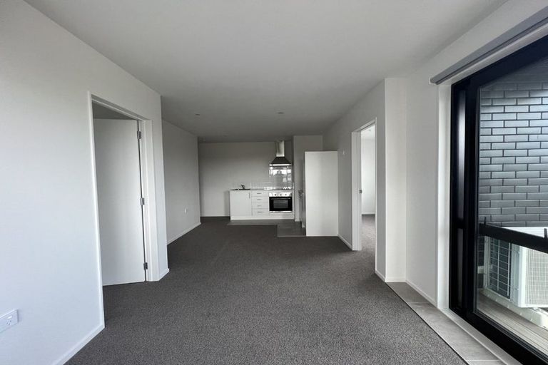 Photo of property in 102/28c Eileen Newey Place, Henderson, Auckland, 0612