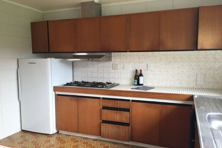 Photo of property in 24 Carlton Crescent, Te Kamo, Whangarei, 0112