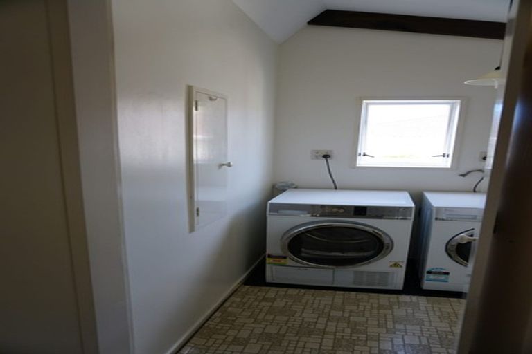 Photo of property in 39b Parkvale Road, Karori, Wellington, 6012