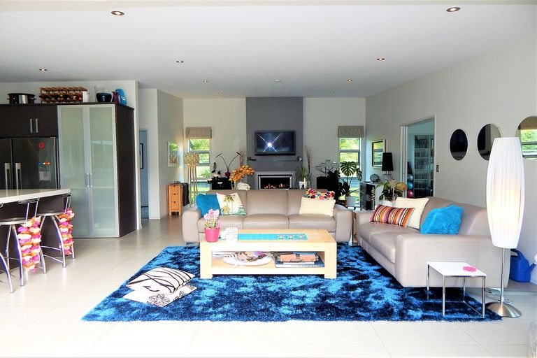 Photo of property in 1 Kotare Heights, Kerikeri, 0230