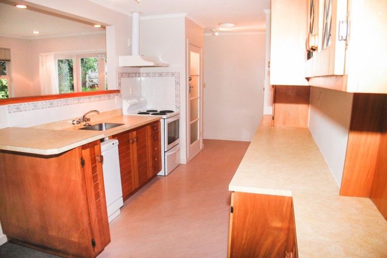 Photo of property in 21 Richards Avenue, Forrest Hill, Auckland, 0620