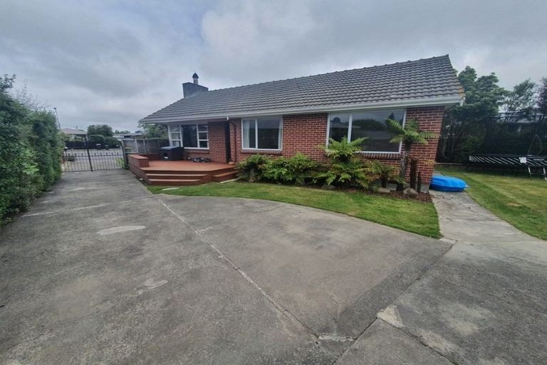 Photo of property in 26 Clipper Place, Redwood, Christchurch, 8051