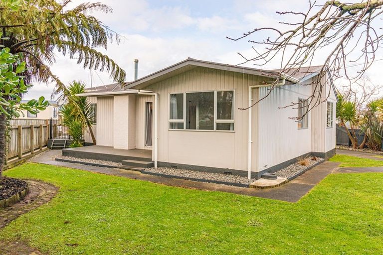 Photo of property in 27 Sussex Road, Springvale, Whanganui, 4501