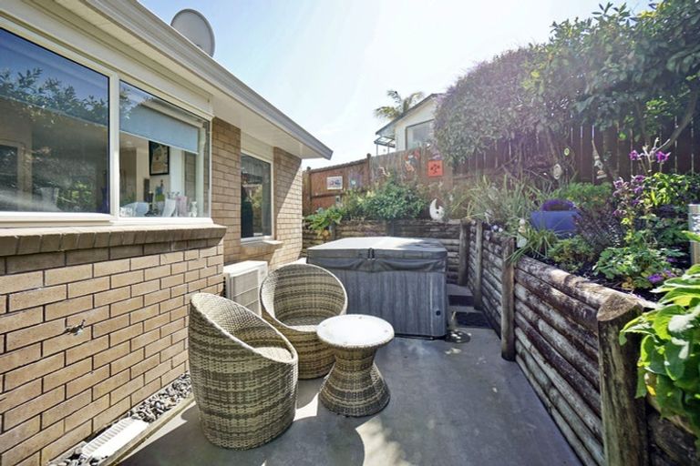 Photo of property in 14 Muir Place, Te Puke, 3119