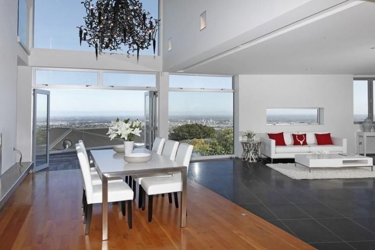 Photo of property in 12 Kenmure Drive, Huntsbury, Christchurch, 8022