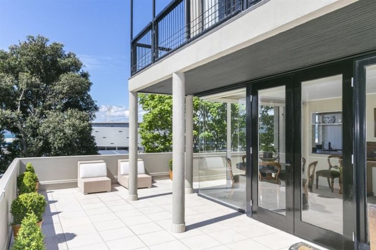 Photo of property in Highwic, 18/32 Hobson Street, Thorndon, Wellington, 6011