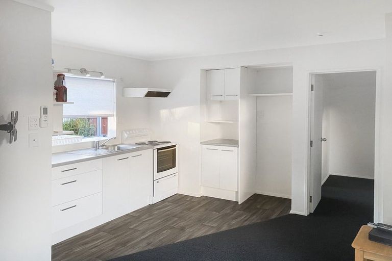 Photo of property in 37 James Foley Avenue, Pirimai, Napier, 4112