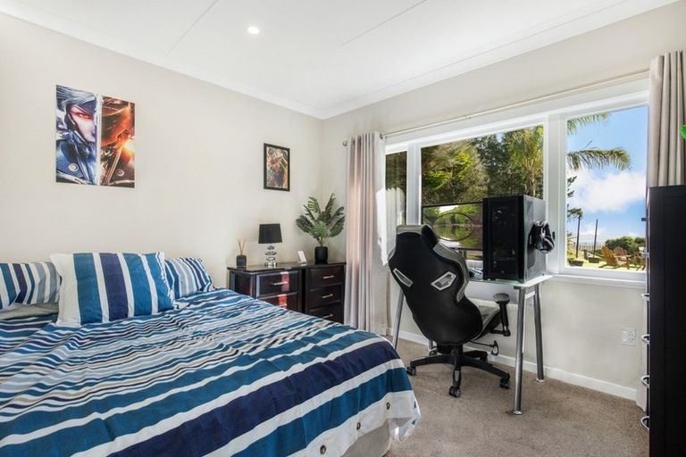 Photo of property in 54 Mcgregor Road, Clevedon, Papakura, 2582