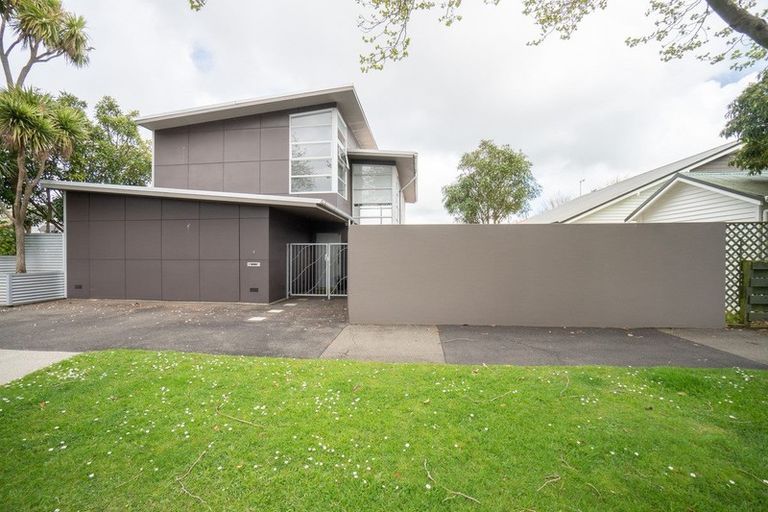 Photo of property in 4 Mere Mere Avenue, Palmerston North, 4414