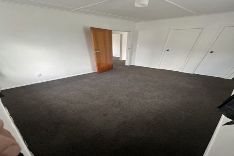 Photo of property in 1319 High Street, Taita, Lower Hutt, 5011