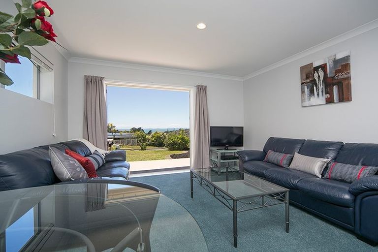 Photo of property in 10 Theodora Place, Mairangi Bay, Auckland, 0630