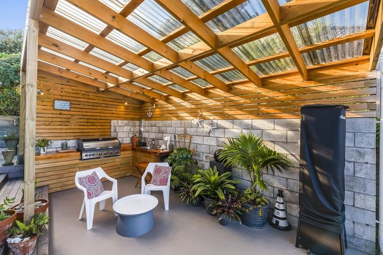 Photo of property in 75 The Esplanade, Raumati South, Paraparaumu, 5032