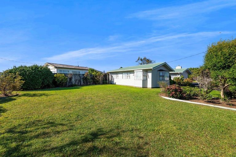 Photo of property in 238 Huatoki Street, Upper Vogeltown, New Plymouth, 4310