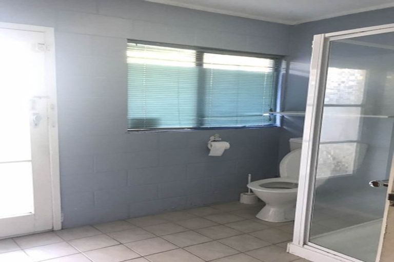 Photo of property in 8 Heaton Grove, Chatswood, Auckland, 0626