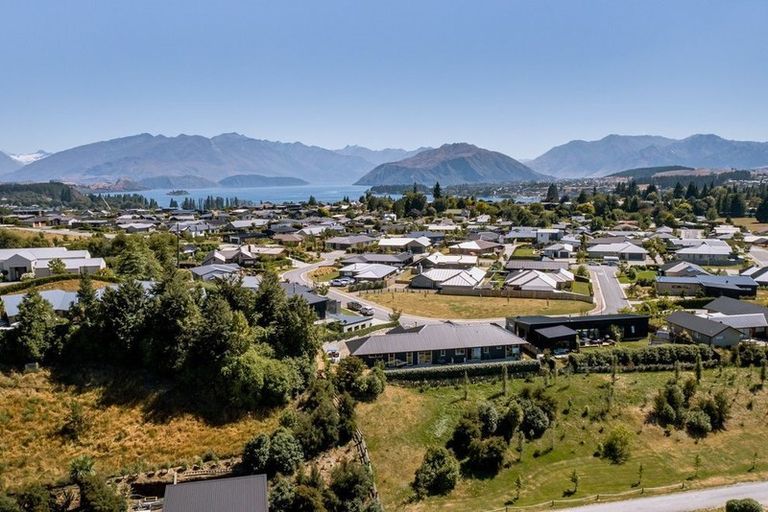 Photo of property in 12 Turnbull Crescent, Wanaka, 9305