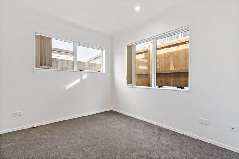 Photo of property in 43b Senator Drive, Manurewa, Auckland, 2105