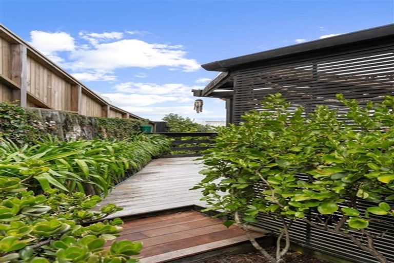 Photo of property in 116 Saint Patricks Row, Whangamata, 3620