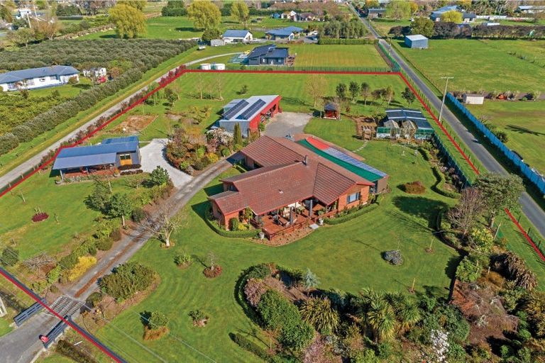 Photo of property in 26 Cameron Road, Makauri, Gisborne, 4071