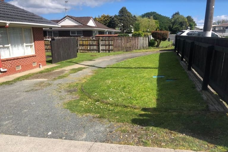 Photo of property in 37 Great South Road, Papakura, 2110