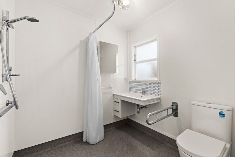 Photo of property in 38a Taradale Road, Marewa, Napier, 4110