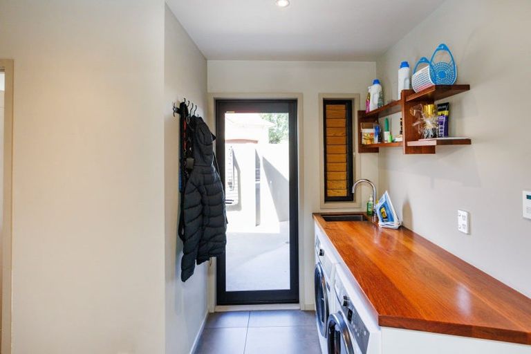 Photo of property in 143 Victoria Avenue, Hokowhitu, Palmerston North, 4410