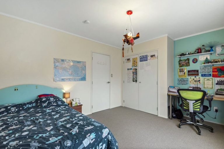 Photo of property in 2/133 Ocean View Road, Hillcrest, Auckland, 0627