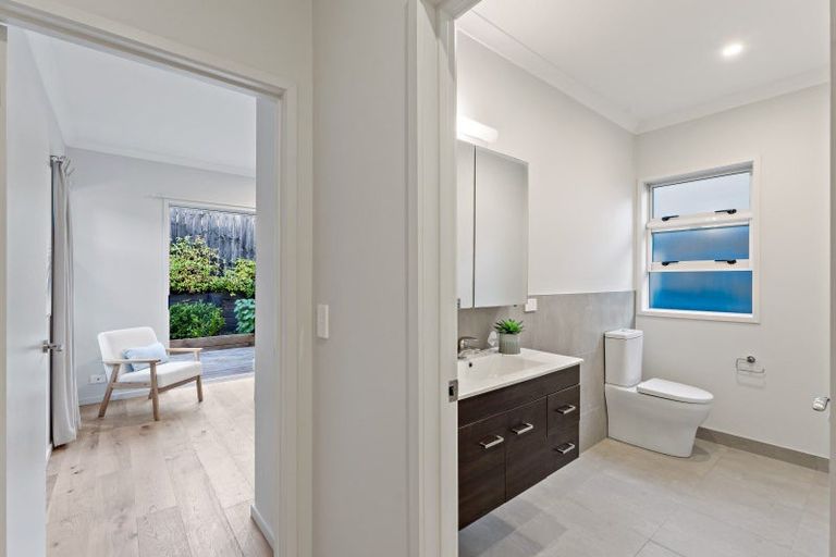 Photo of property in 7 Waiarohia Place, Hobsonville, Auckland, 0616