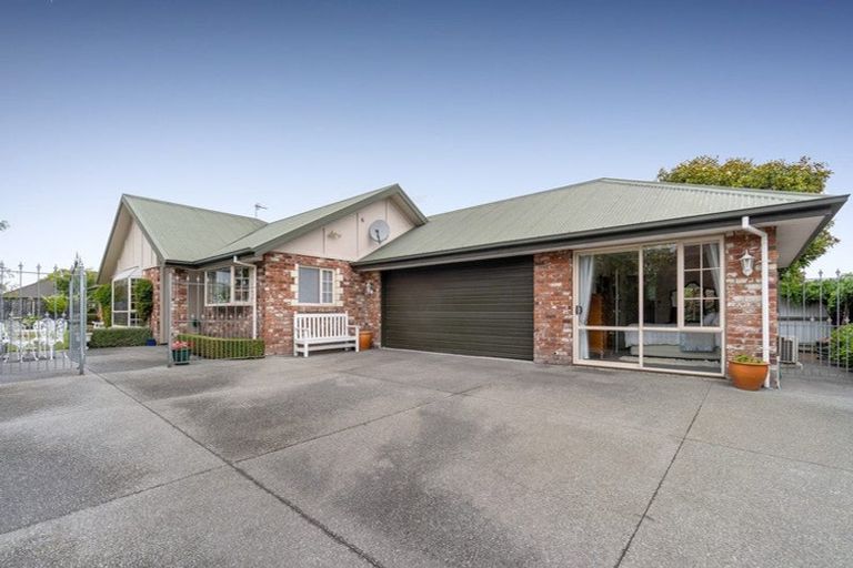 Photo of property in 4 Mcdougal Place, Kaiapoi, 7630