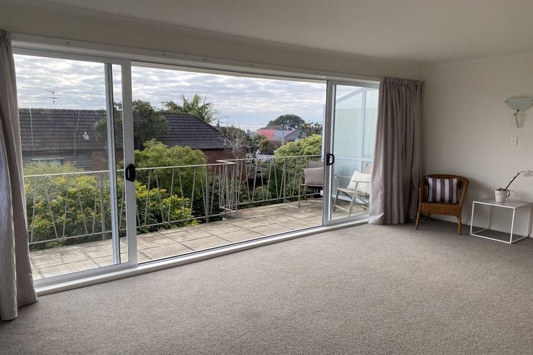 Photo of property in 3/20 Saltburn Road, Milford, Auckland, 0620