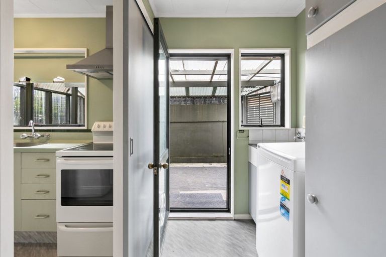 Photo of property in 12 Mansell Crescent, Bulls, 4818