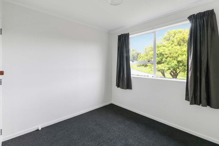 Photo of property in 111 Holborn Drive, Stokes Valley, Lower Hutt, 5019