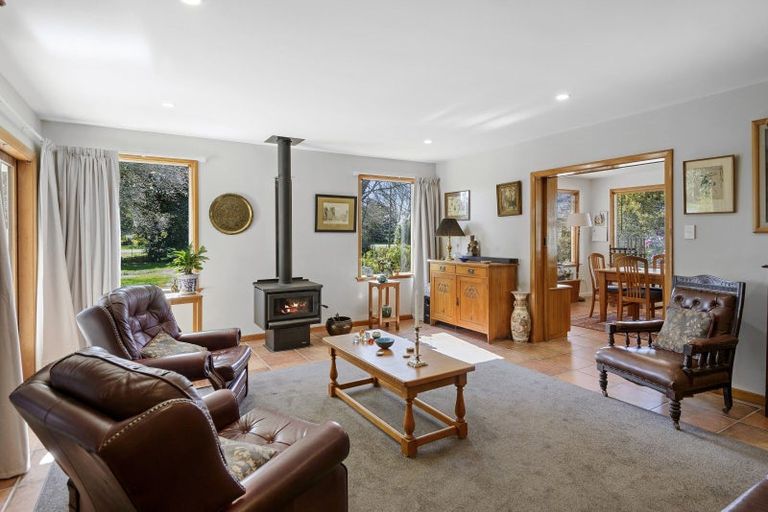 Photo of property in 2045 Old West Coast Road, Kirwee, Christchurch, 7671