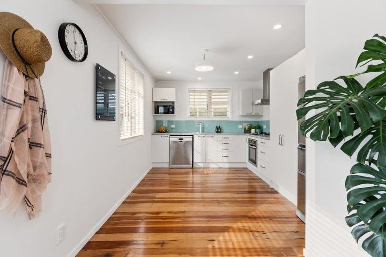 Photo of property in 7 Camden Street, Vogeltown, New Plymouth, 4310