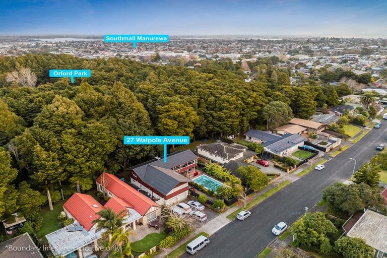 Photo of property in 27 Walpole Avenue, Hillpark, Auckland, 2102